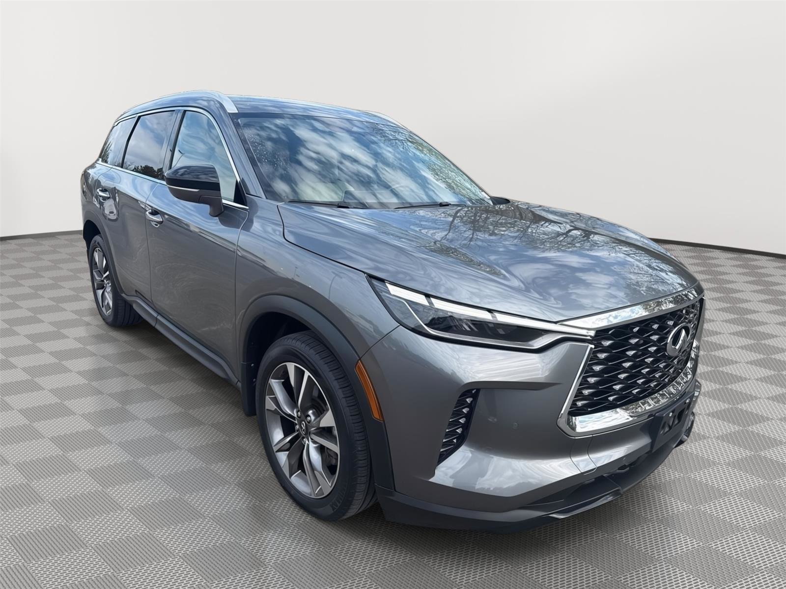 Used 2023 INFINITI QX60 Luxe w/ Cargo Package AWD/4WD image 4