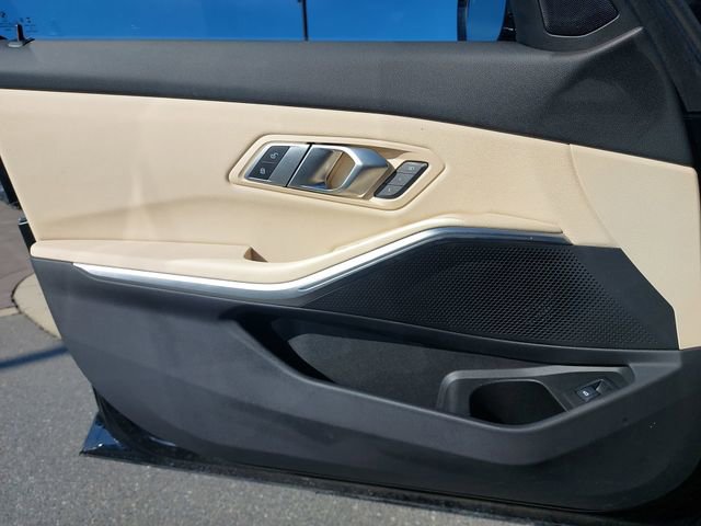 Used 2021 BMW 330i Sedan w/ Premium Package image 26