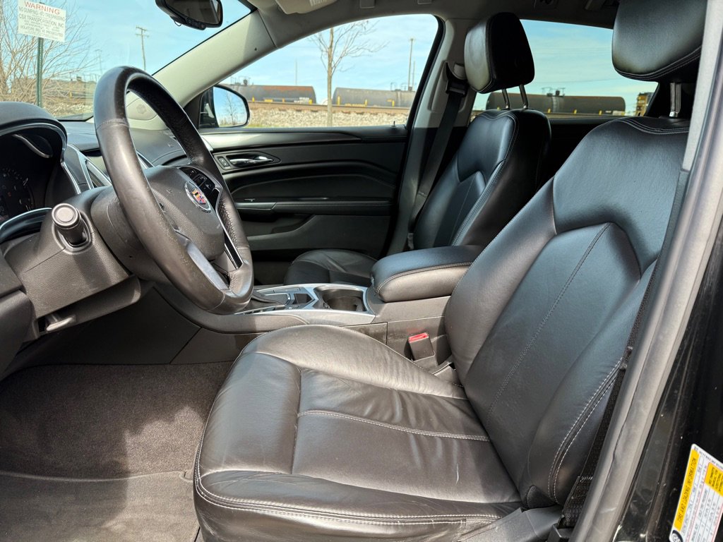 Used 2015 Cadillac SRX FWD image 8