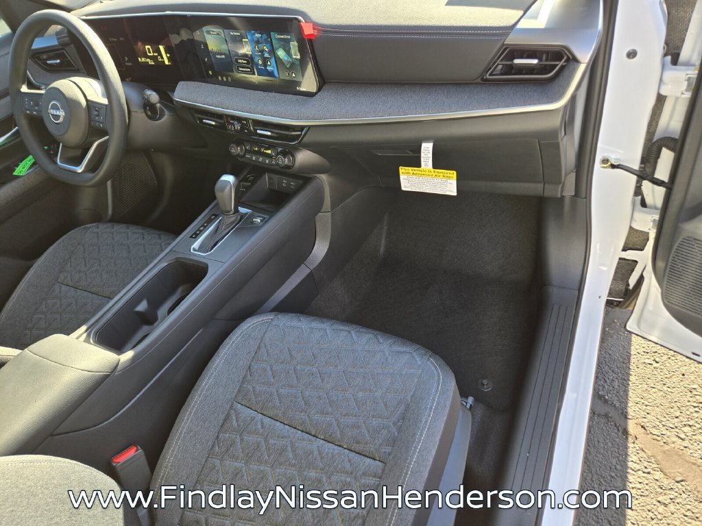 New 2026 Nissan Kicks SV w/ SV Premium Package FWD image 18