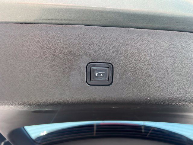 Used 2023 Chevrolet Traverse LT AWD/4WD image 15