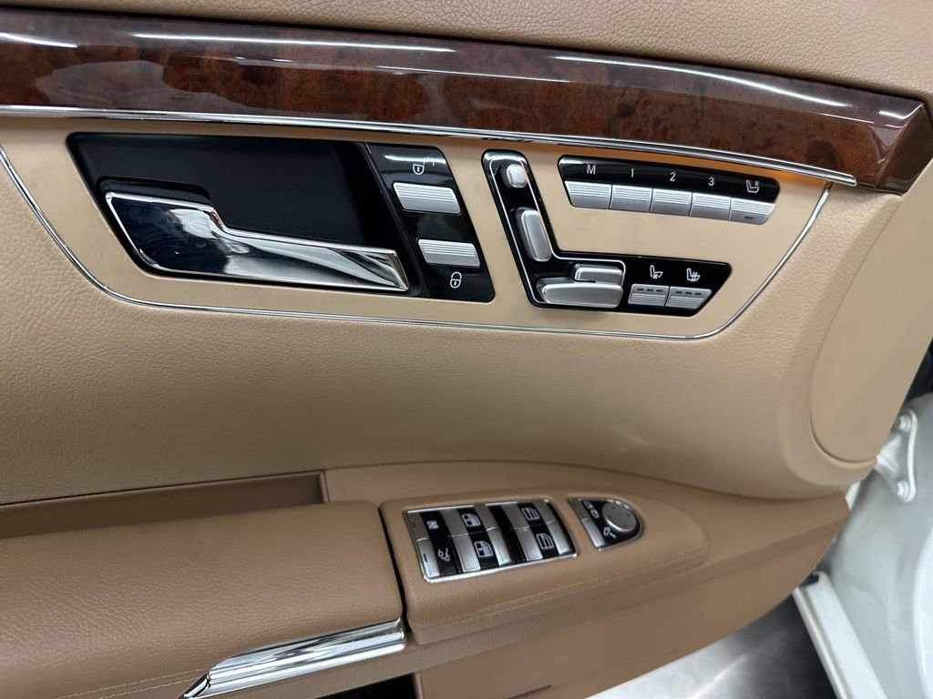 Used 2008 Mercedes-Benz S 550 image 10