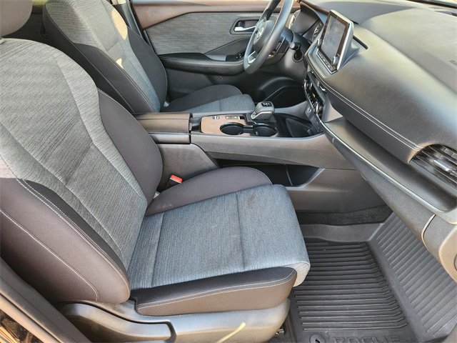 Used 2023 Nissan Rogue SV image 14
