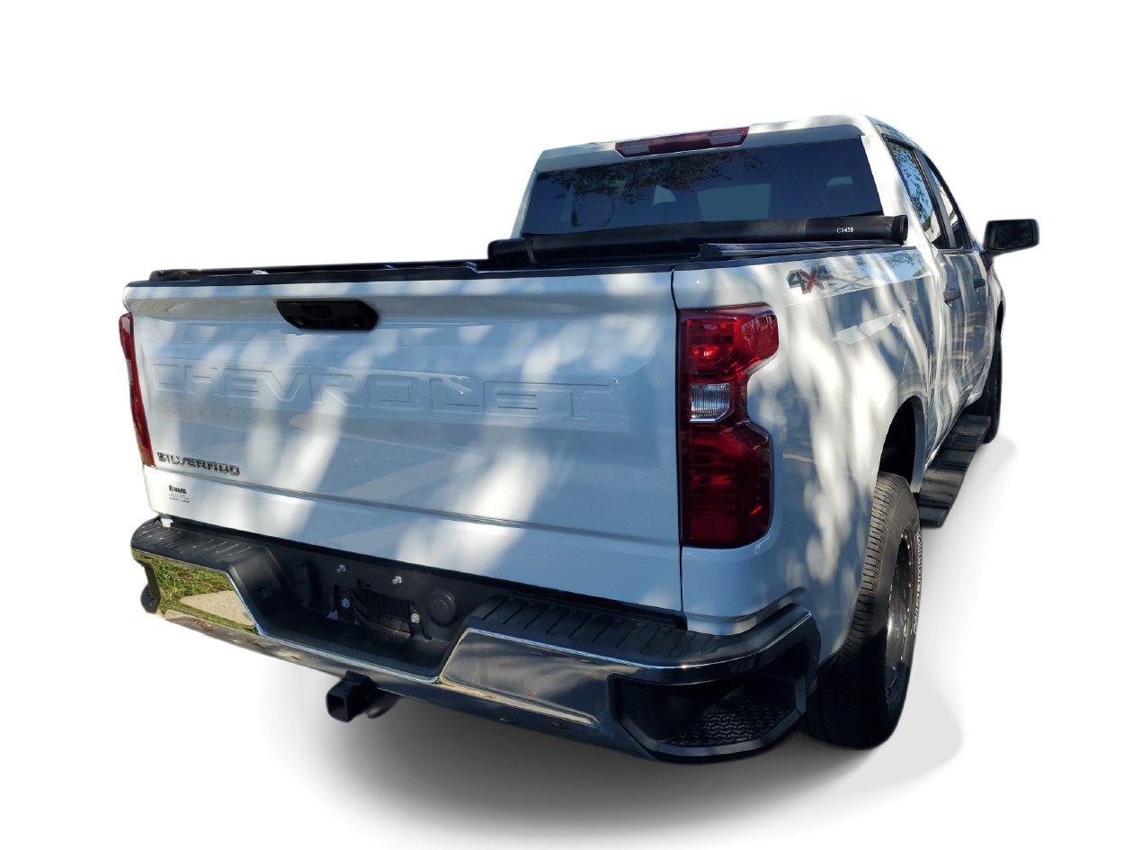 Used 2023 Chevrolet Silverado 1500 W/T w/ WT Value Package AWD/4WD image 4