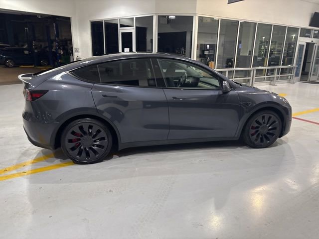 Used 2023 Tesla Model Y Performance image 9