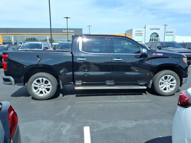 Used 2022 Chevrolet Silverado 1500 LTZ w/ LTZ Premium Package AWD/4WD image 27