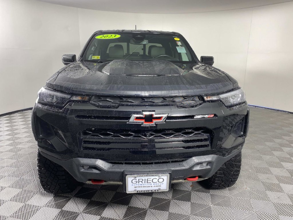 Used 2023 Chevrolet Colorado ZR2 w/ ZR2 Convenience Package III AWD/4WD image 3