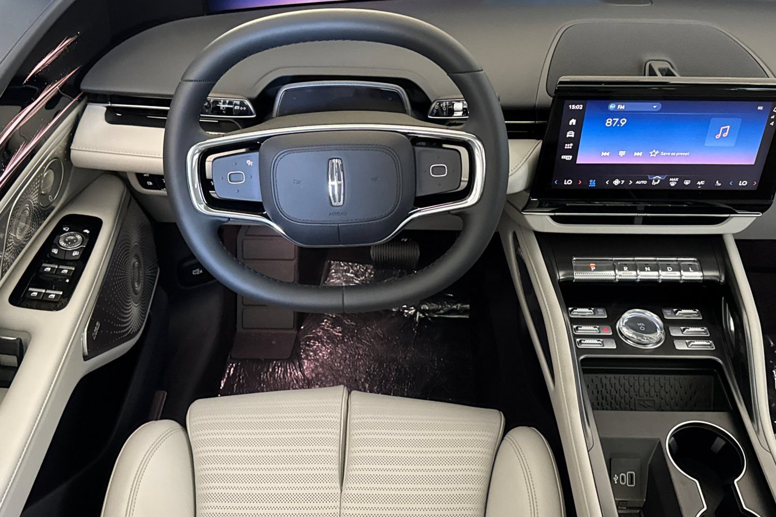 New 2026 Lincoln Nautilus Reserve AWD/4WD image 11