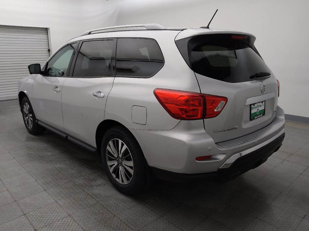 Used 2018 Nissan Pathfinder SL AWD/4WD image 5
