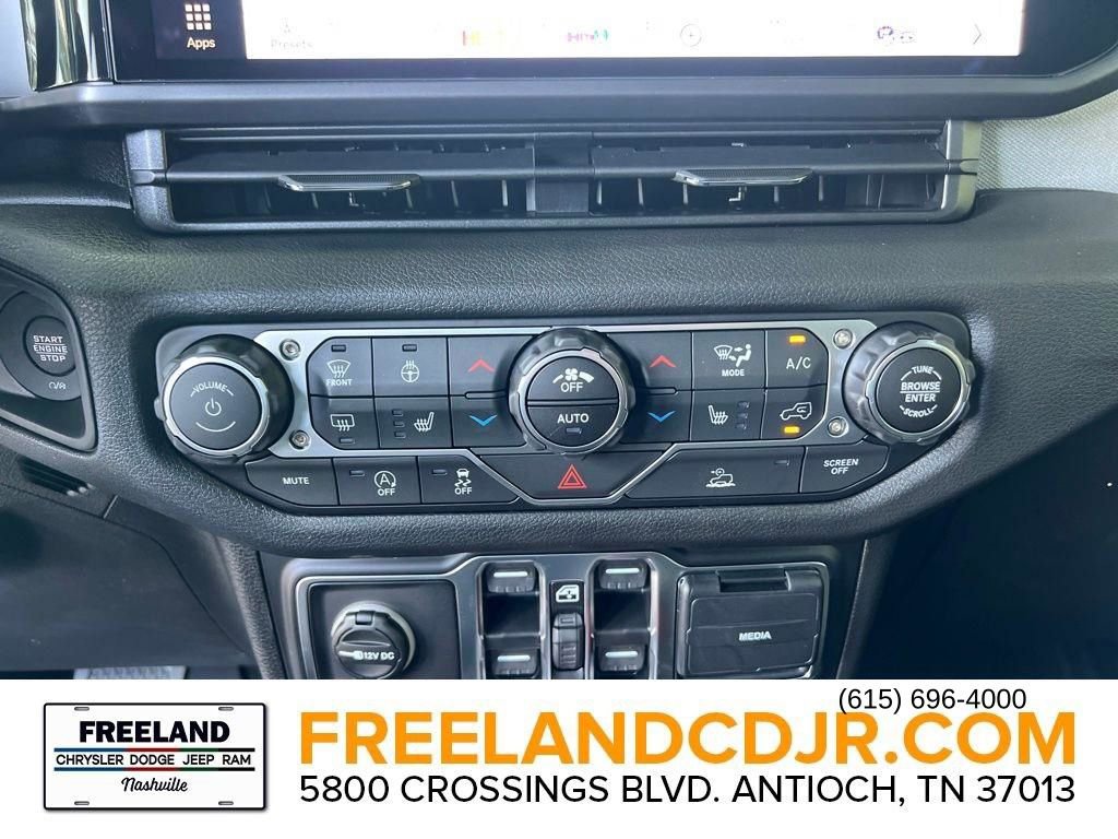 New 2025 Jeep Gladiator Sport AWD/4WD image 20