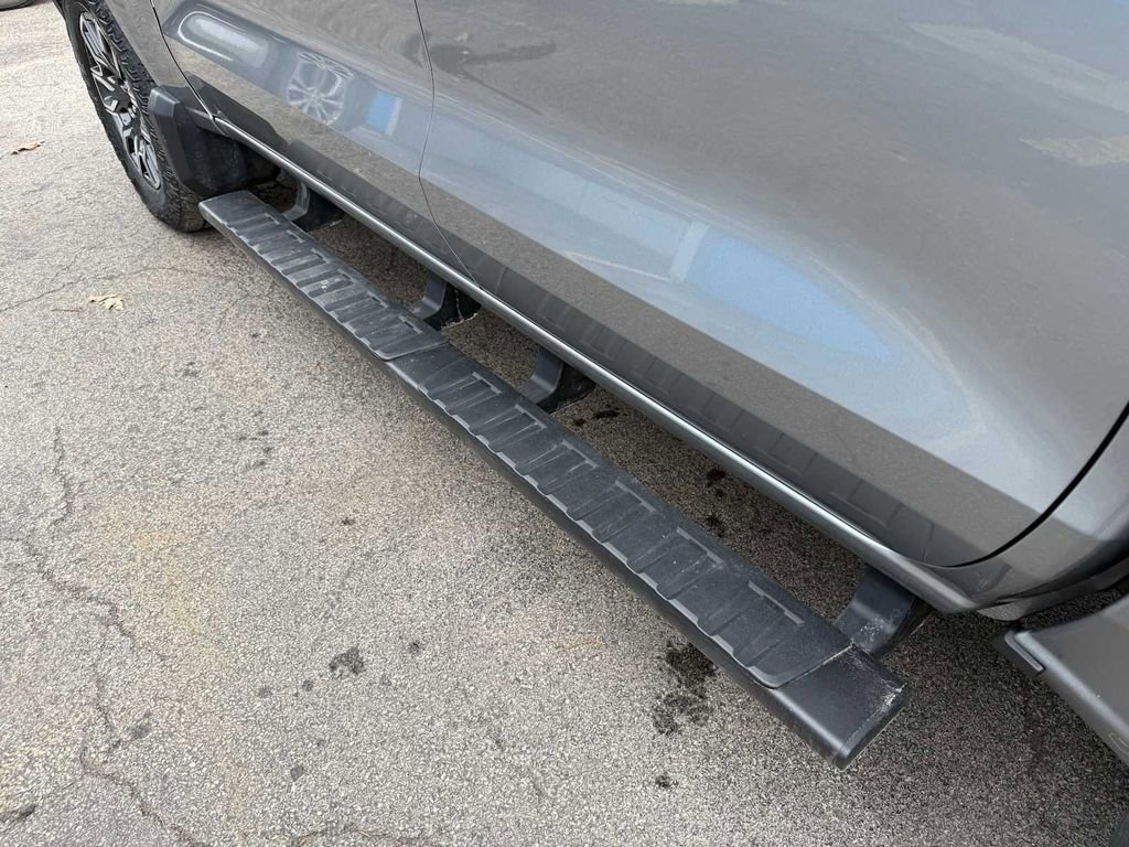 Used 2026 Chevrolet Colorado Z71 image 23