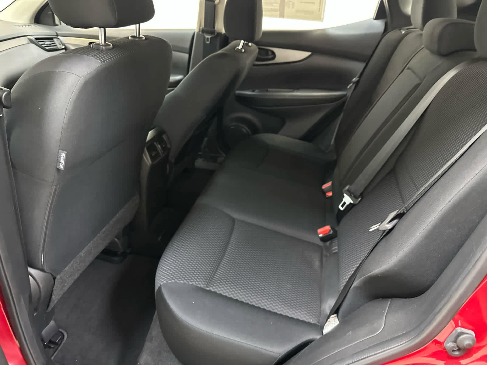 Certified 2018 Nissan Rogue Sport S w/ S Appearance Package AWD/4WD image 18