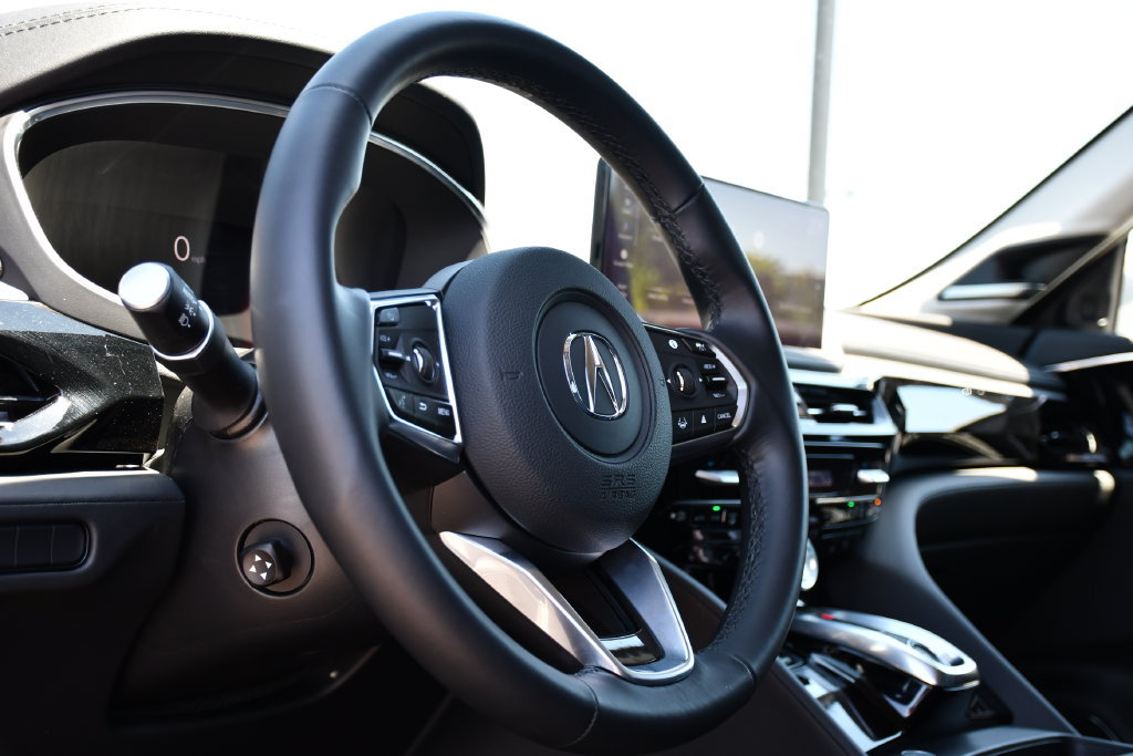 Used 2026 Acura MDX w/ Technology Package FWD image 13
