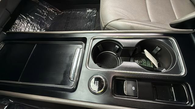 Used 2023 Lincoln Corsair Reserve w/ Rear Removable Package Tray image 23