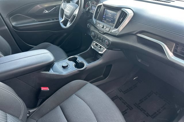 Used 2024 GMC Terrain SLE FWD image 18