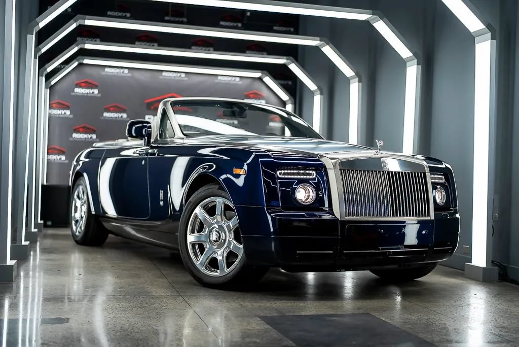 Used 2010 Rolls-Royce Phantom Drophead Coupe RWD image 1