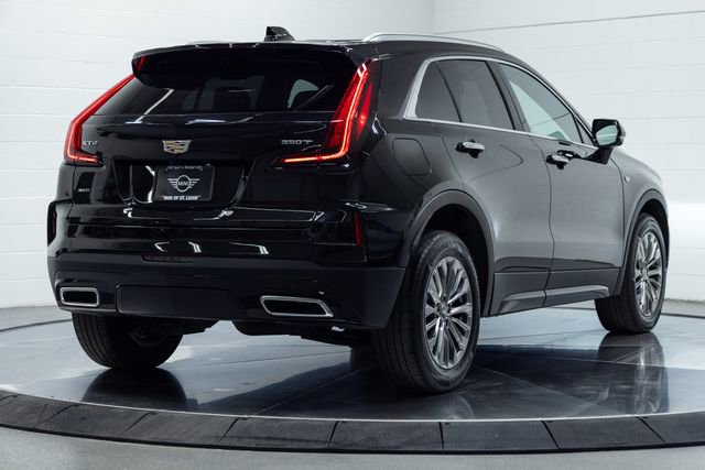 Used 2025 Cadillac XT4 Premium Luxury image 10