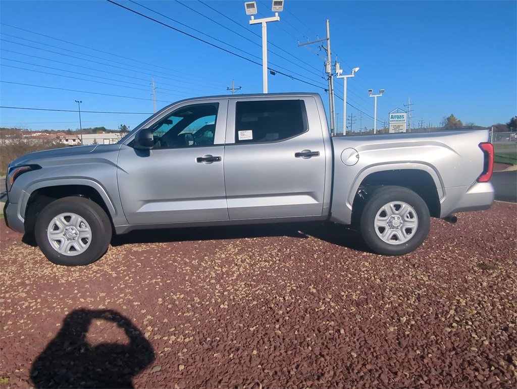 New 2026 Toyota Tundra SR image 5