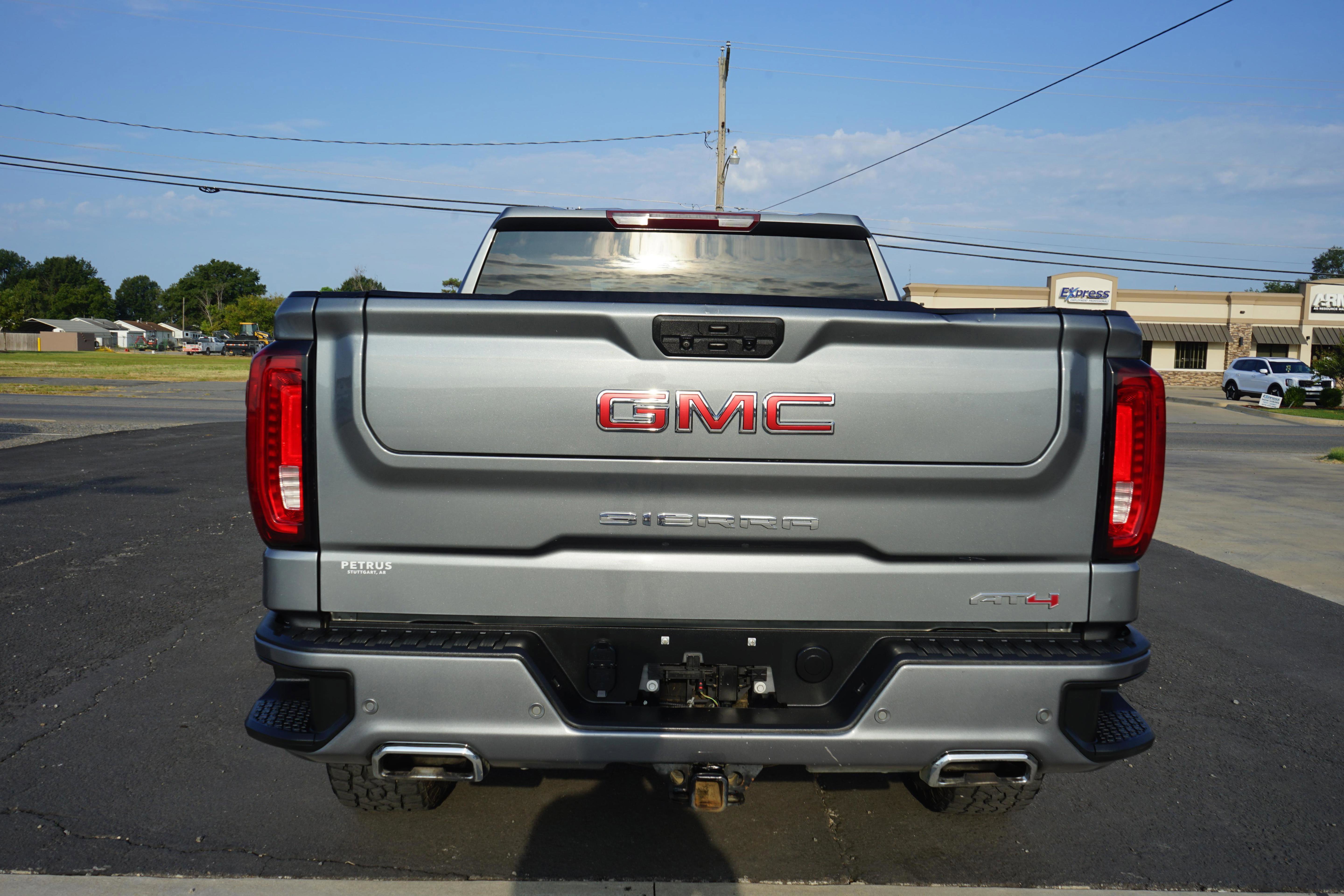 Used 2022 GMC Sierra 1500 AT4 w/ AT4 Premium Package image 4
