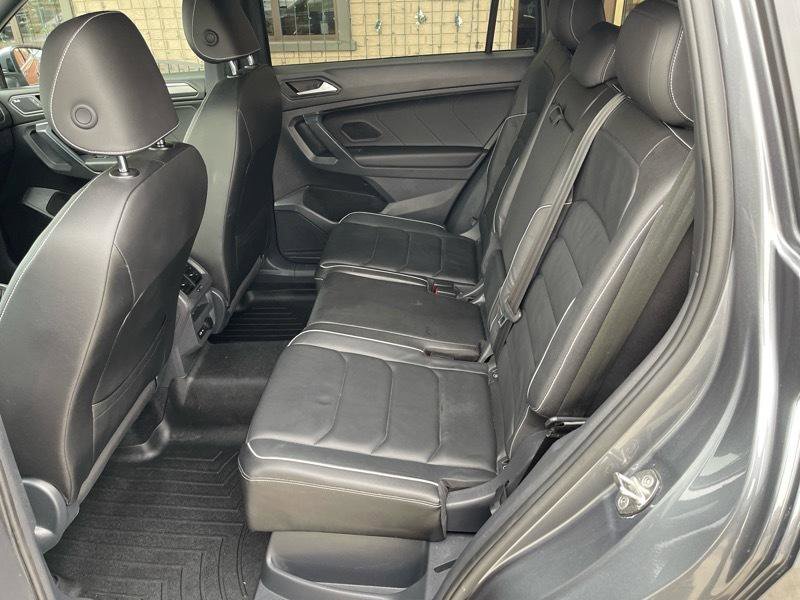 Used 2021 Volkswagen Tiguan SEL Premium R-Line image 33