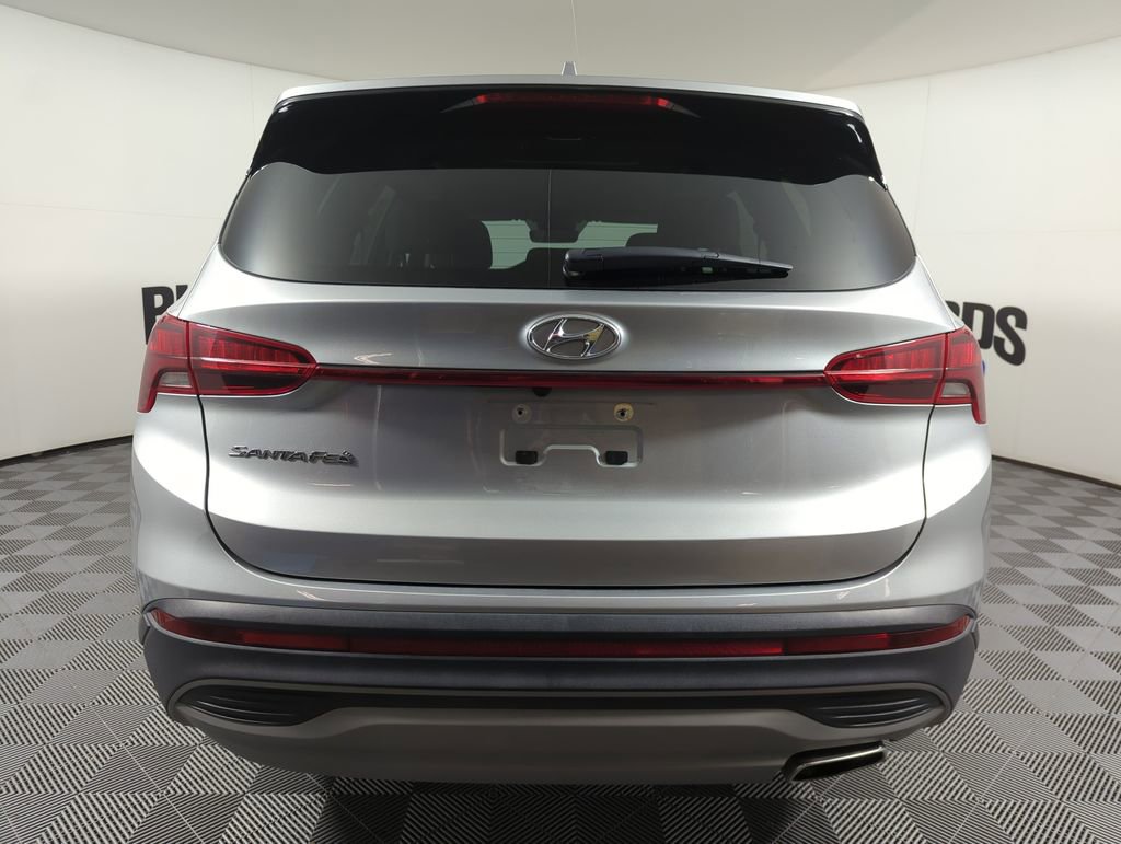 Used 2021 Hyundai Santa Fe SE FWD image 3