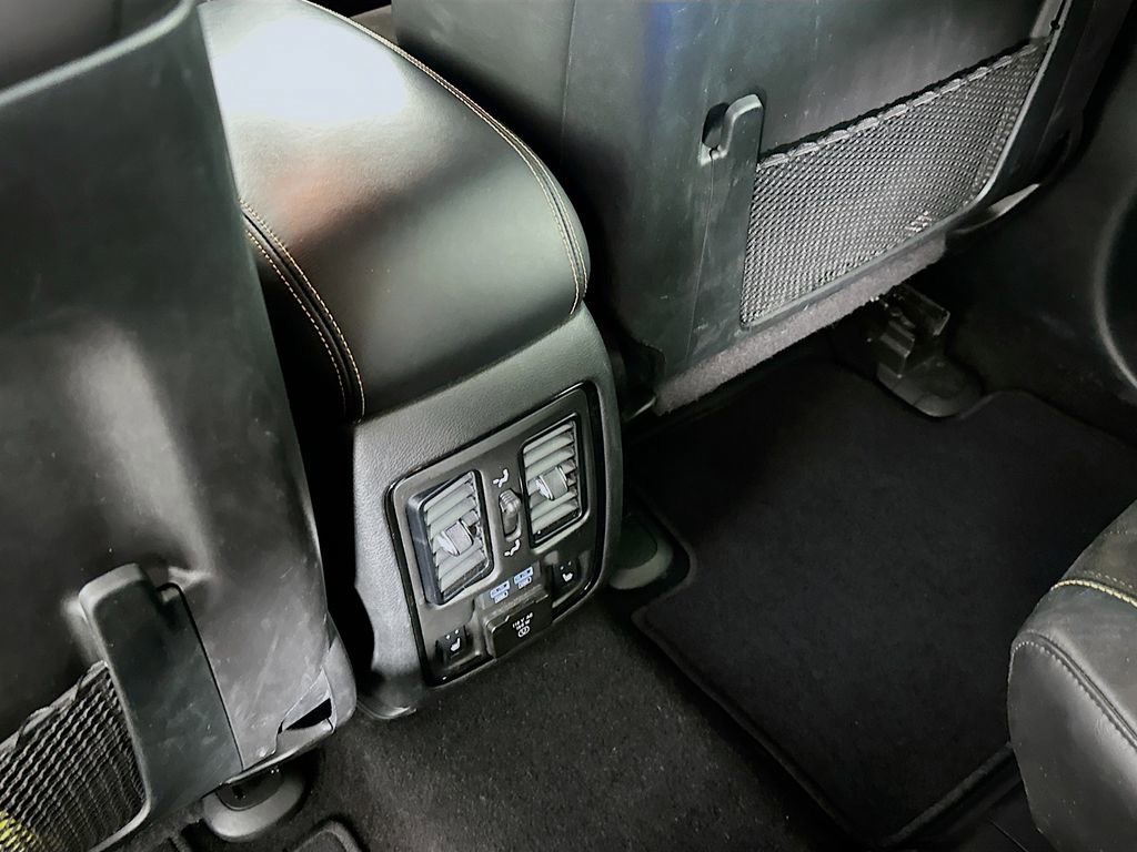 Certified 2023 Dodge Durango R/T image 38