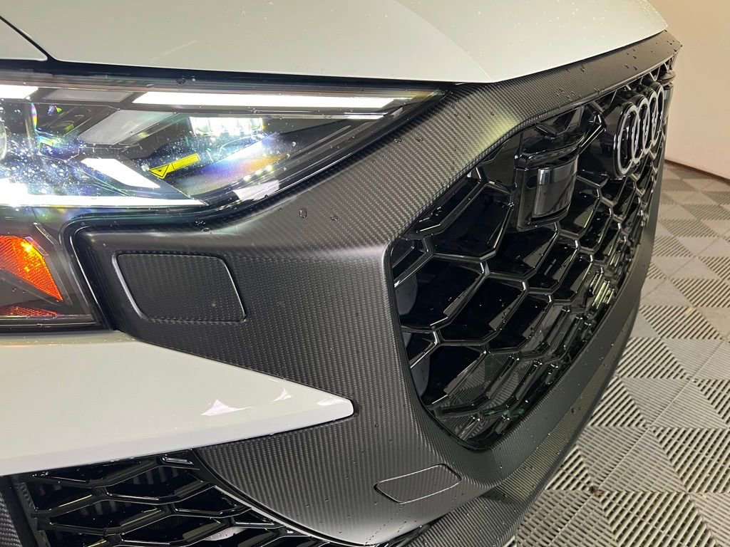 New 2026 Audi RS Q8 performance image 7