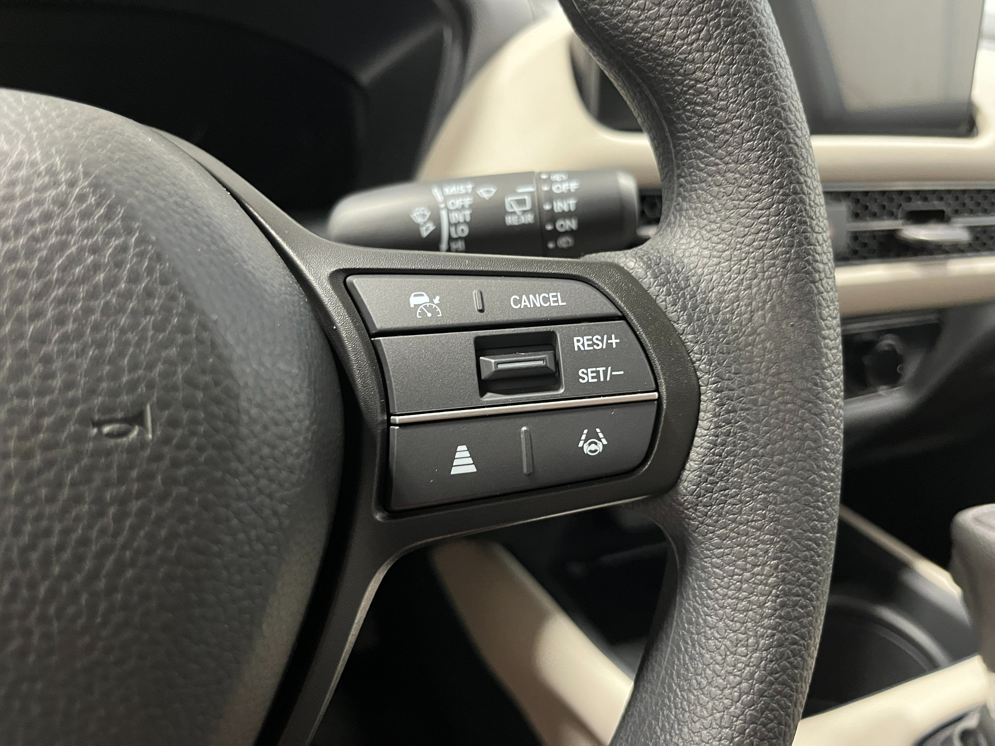 New 2027 Honda HR-V LX image 17