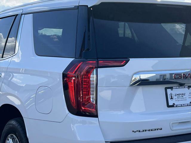 Used 2021 GMC Yukon SLT w/ SLT Luxury Plus Package image 13