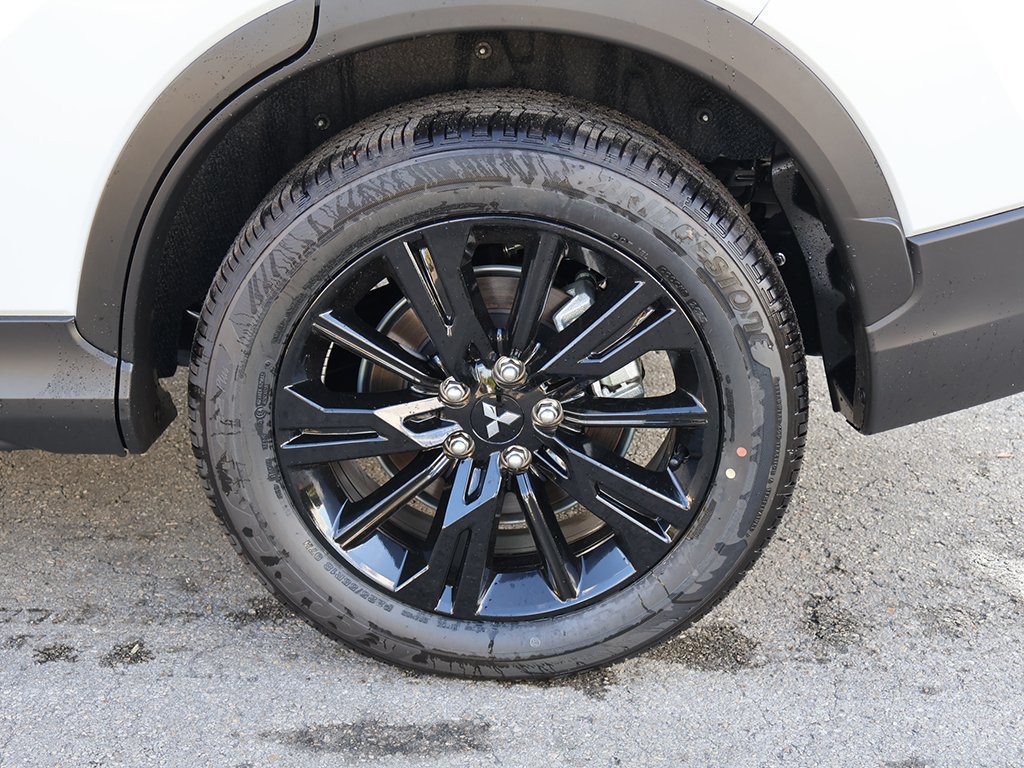 New 2026 Mitsubishi Eclipse Cross LE AWD/4WD image 19