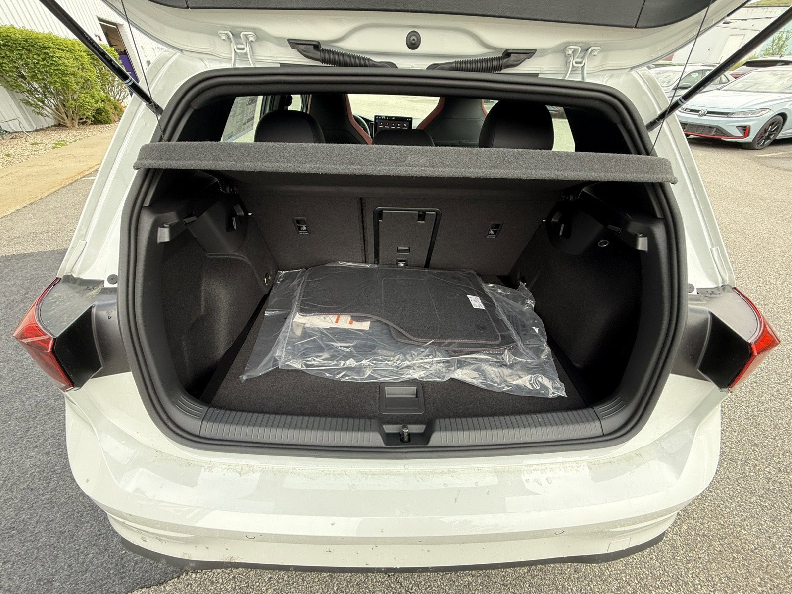 New 2025 Volkswagen GTI SE image 21