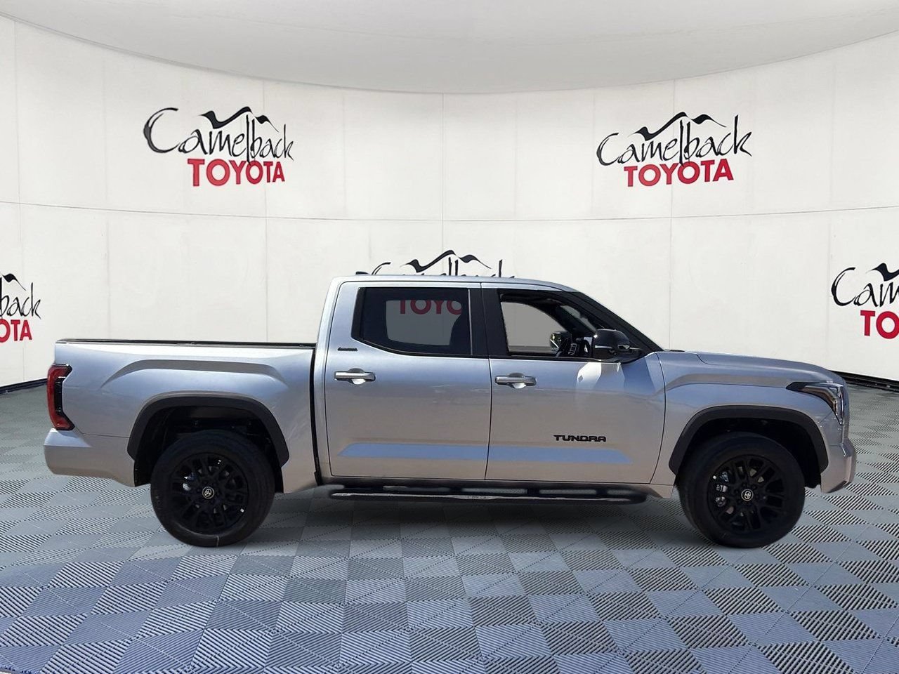 New 2026 Toyota Tundra Limited AWD/4WD image 8