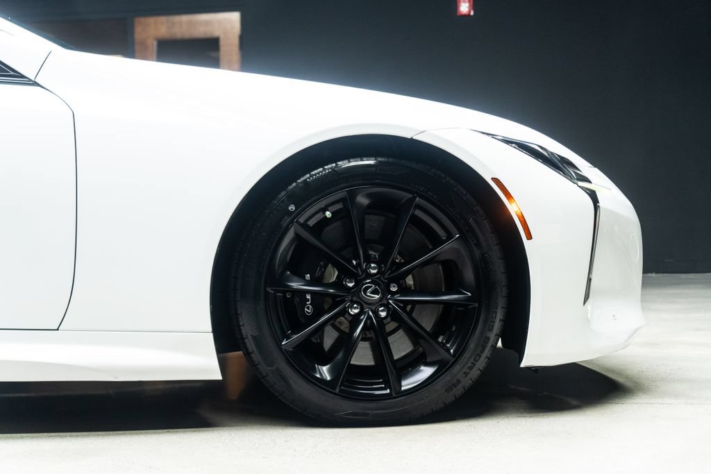 Used 2018 Lexus LC 500 Coupe w/ Touring Package RWD image 9