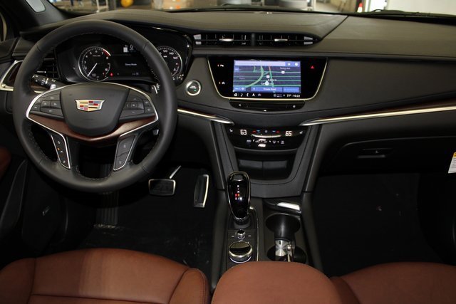 New 2025 Cadillac XT5 Sportv image 10