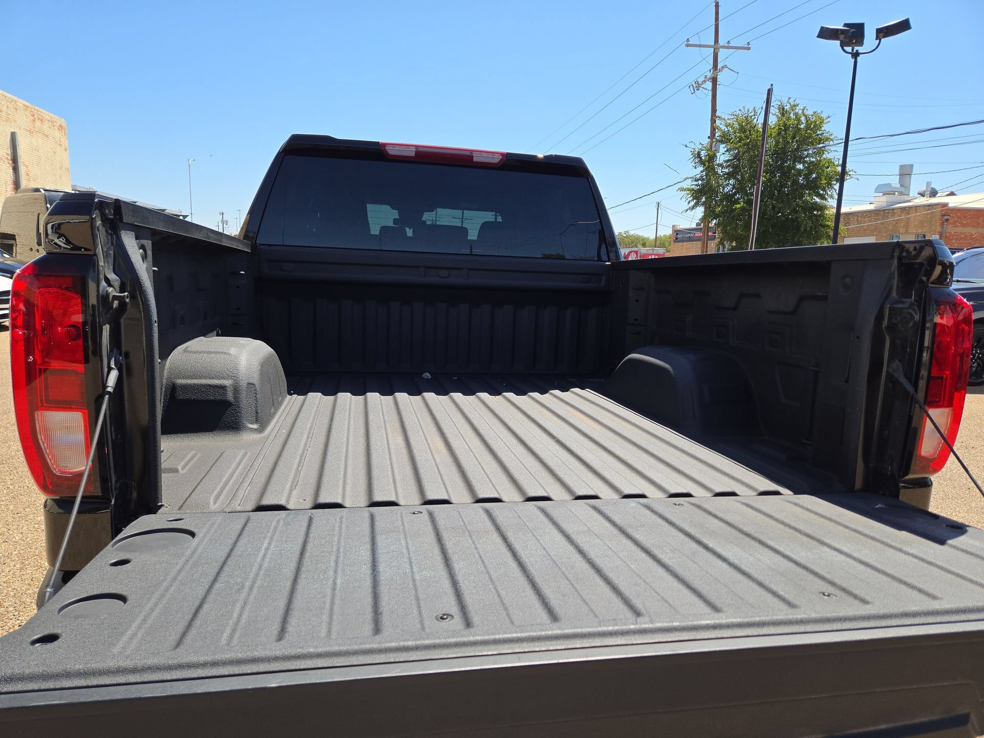Used 2026 GMC Sierra 1500 Pro w/ Graphite Edition AWD/4WD image 12
