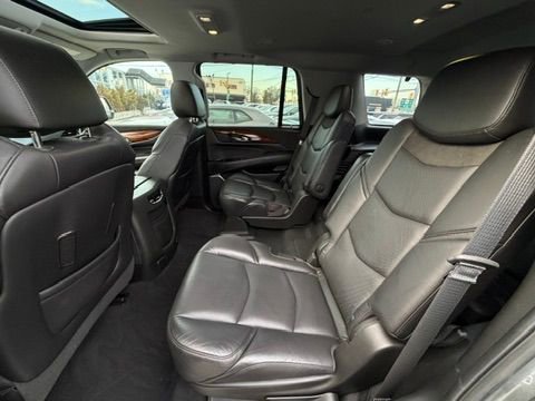 Used 2019 Cadillac Escalade Luxury image 24