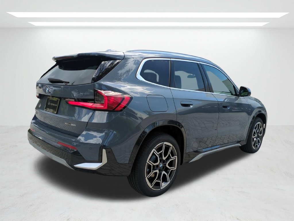 New 2027 BMW X1 xDrive28i AWD/4WD image 4