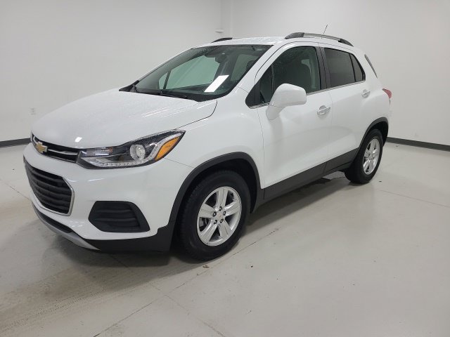 Used 2019 Chevrolet Trax LT w/ LT Convenience Package FWD image 3