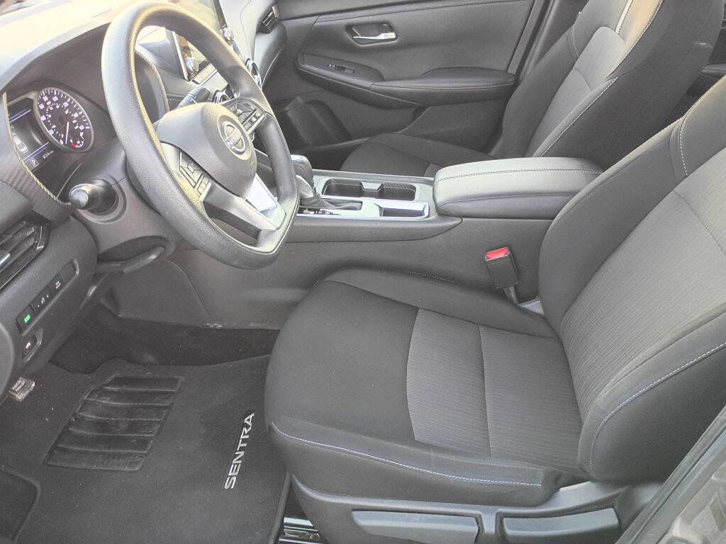 Used 2024 Nissan Sentra SV image 11