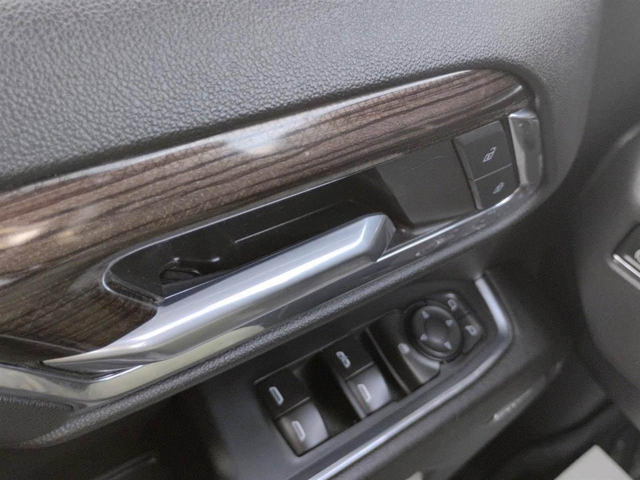 Used 2024 Chevrolet Silverado 1500 LT Trail Boss w/ Convenience Package II AWD/4WD image 35