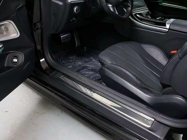 Certified 2024 Mercedes-Benz CLE 450 4MATIC Cabriolet image 28
