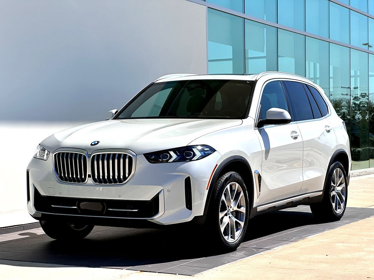 New 2026 BMW X5 xDrive40i w/ Climate Comfort Package image 9