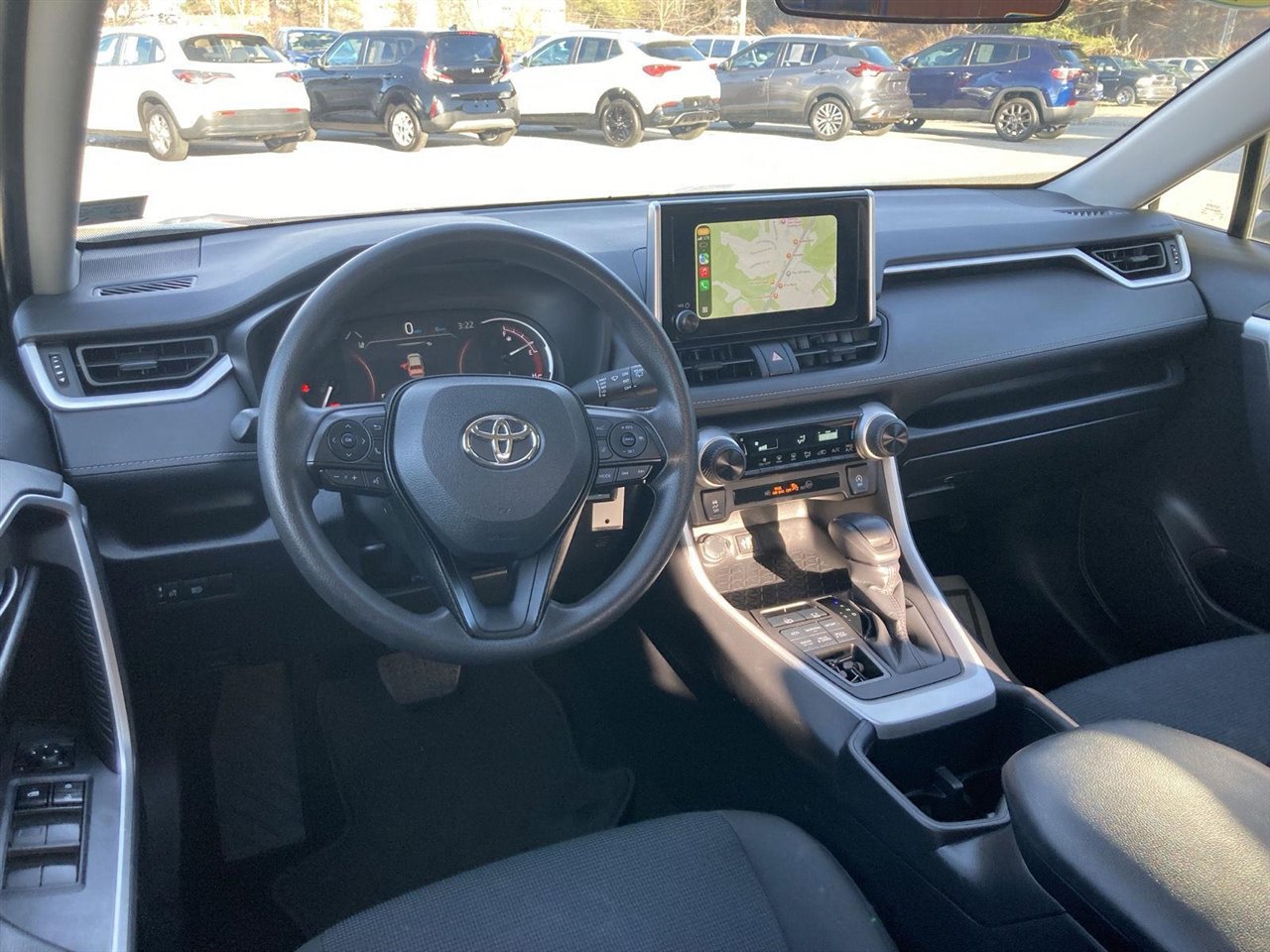 Used 2024 Toyota RAV4 LE image 15