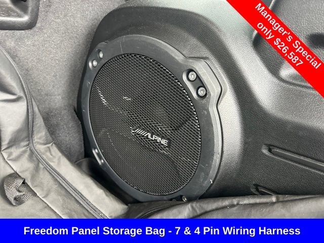 Used 2022 Jeep Wrangler Unlimited Sahara w/ Dual Top Group image 10