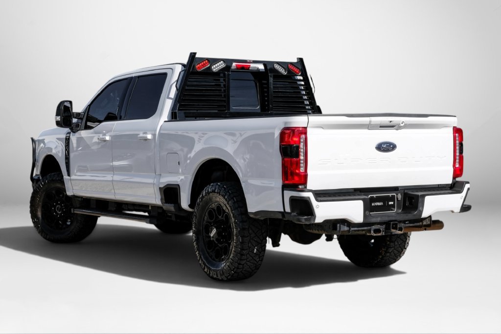 Used 2023 Ford F250 XLT w/ Black Appearance Package AWD/4WD image 7