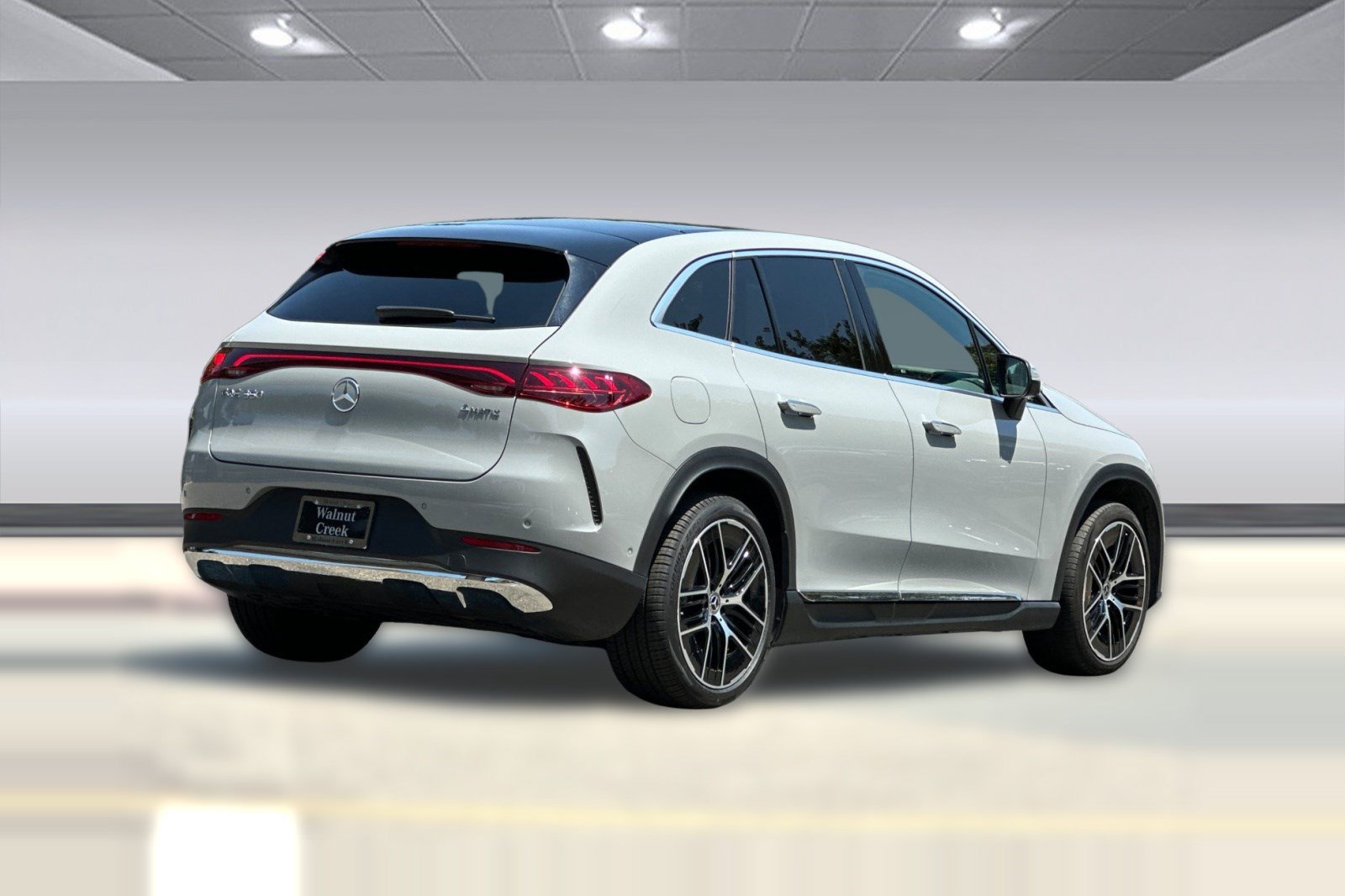 Used 2023 Mercedes-Benz EQE 350+ 4MATIC SUV image 8