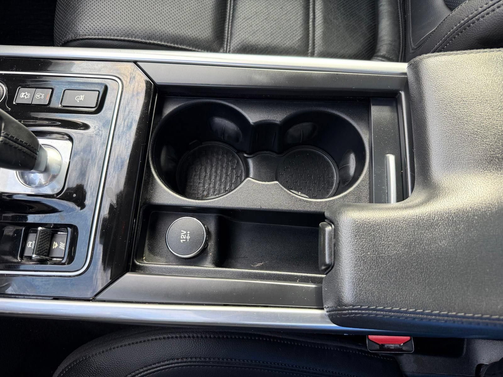 Used 2020 Jaguar XE S AWD/4WD image 51