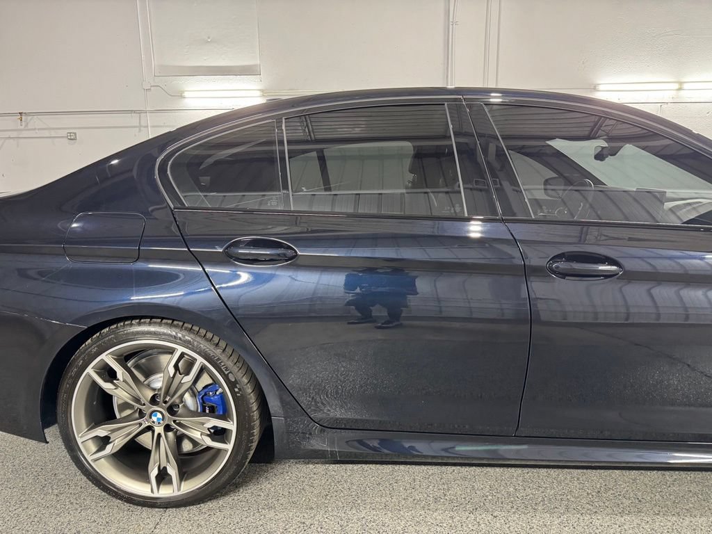Used 2023 BMW M550i xDrive AWD/4WD image 7