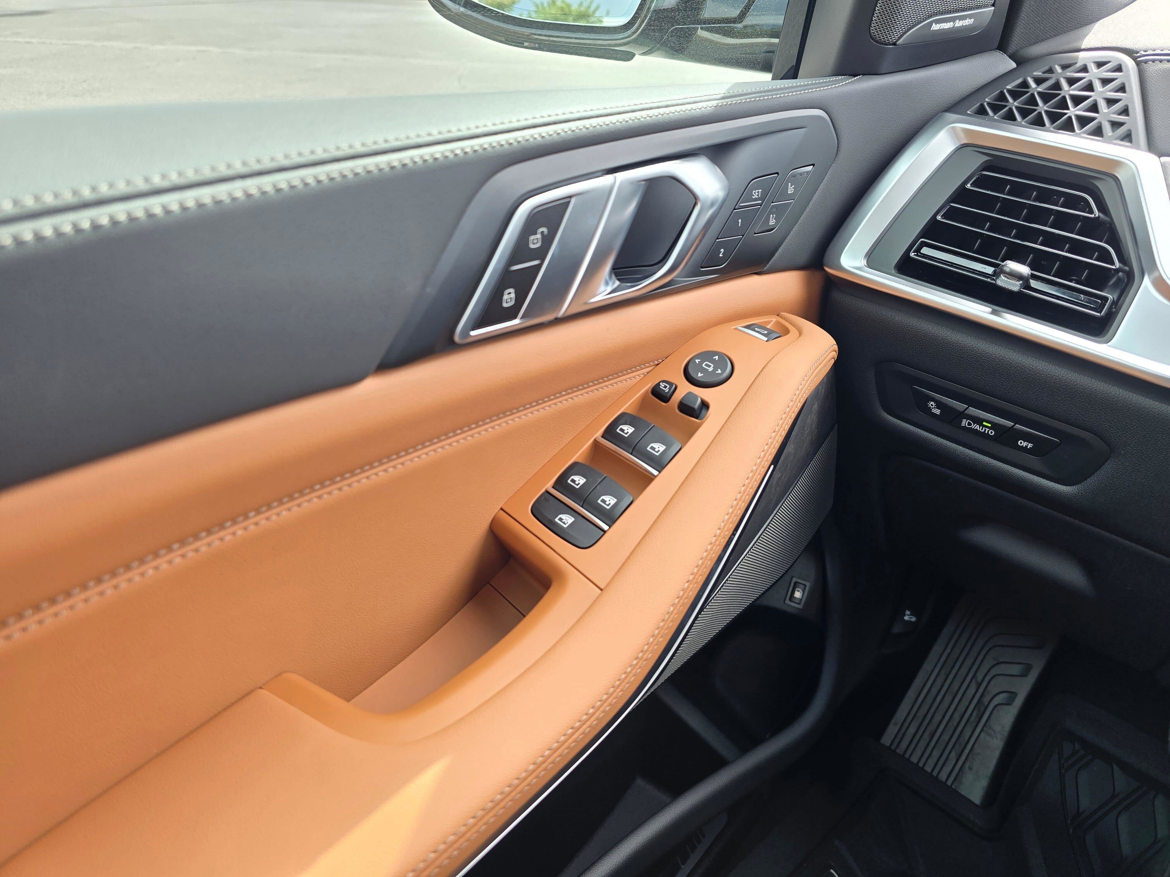 New 2026 BMW X5 xDrive50e w/ M Sport Package image 29