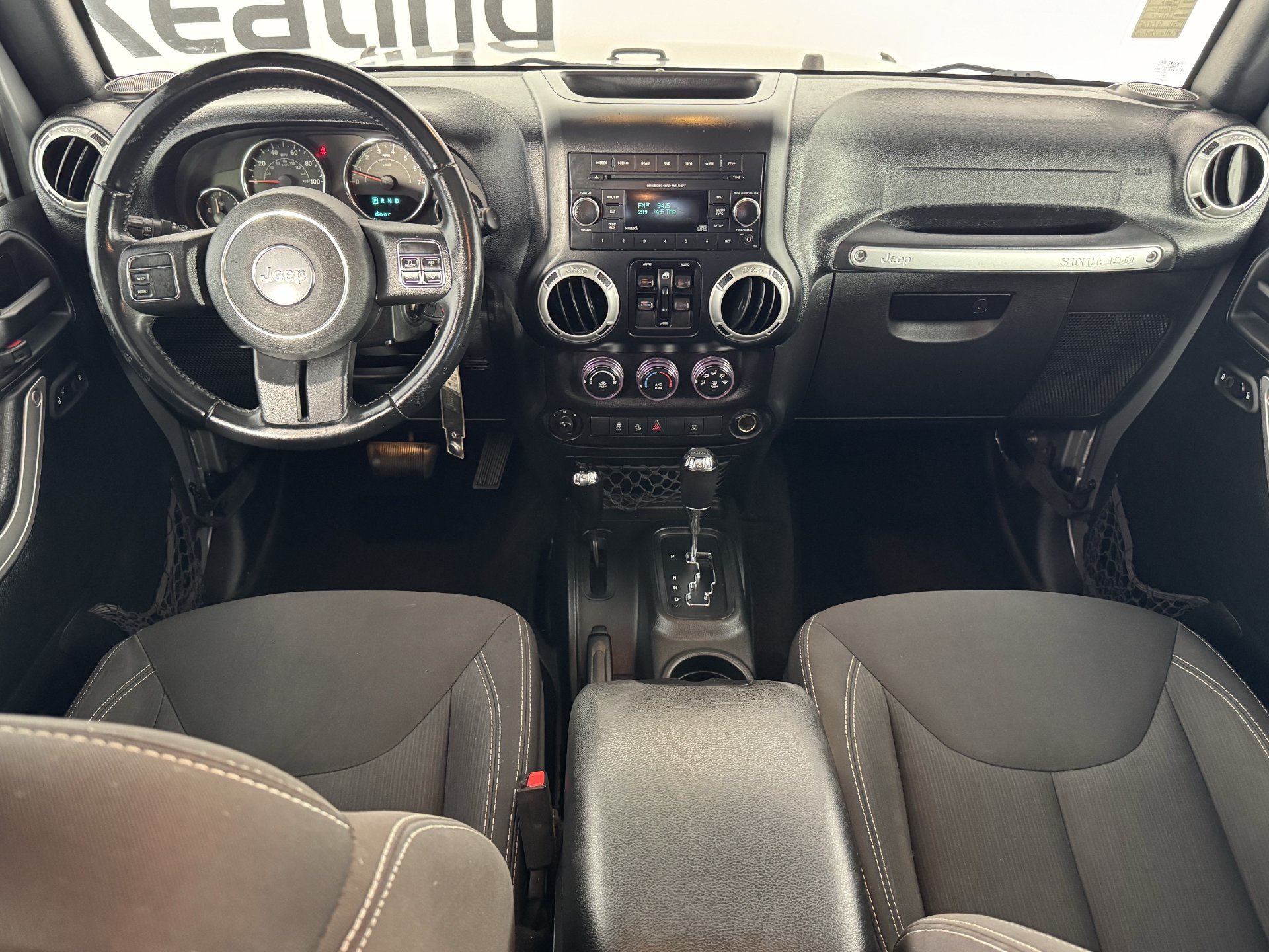 Used 2018 Jeep Wrangler Unlimited Sahara AWD/4WD image 22